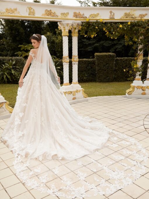 ST1228_ivory_champagne_light_gold_accent_b_3